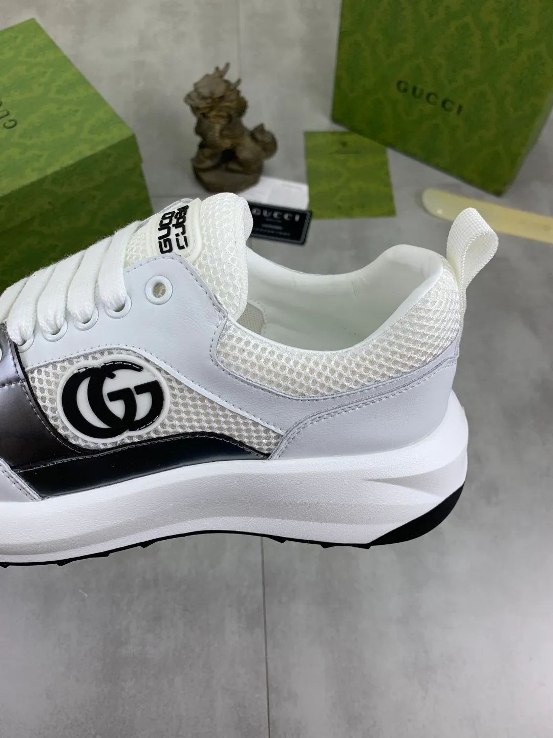 Men's men's shoes 💰P420💰【New model】 🆘 The latest model from Gucci official website🎁Classic casual and fashionable men's shoes👟Best model💥The style is simple and elegant, exclusive for trendy men. Unique official website latest brand elements👑Gucci original decoration, fashionable and generous, the fabric is made of original soft calfskin➕Comfortable soft pigskin lining ✅The official website specifies wear-resistant rubber outsole_full of elasticity, classic model taken in real life🎬Color: 3️⃣colors available😍Number: 38-44 (45 46 customized)